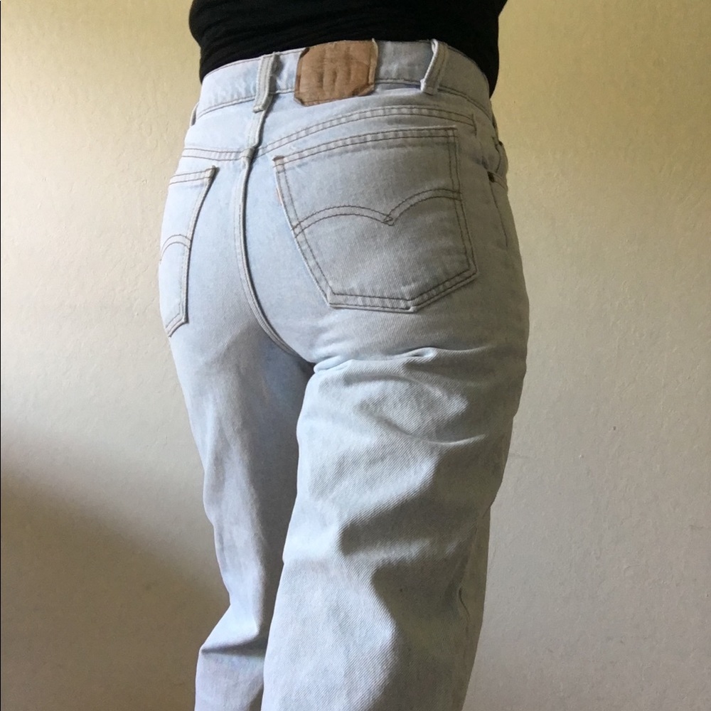 Levi’s light wash denim (student)